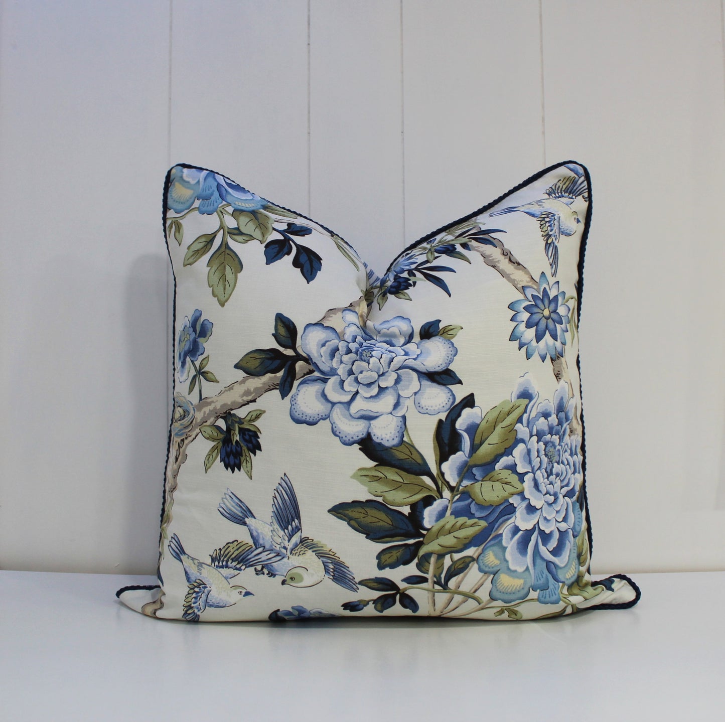 Waverly Mudan Porcelain Blue cushion