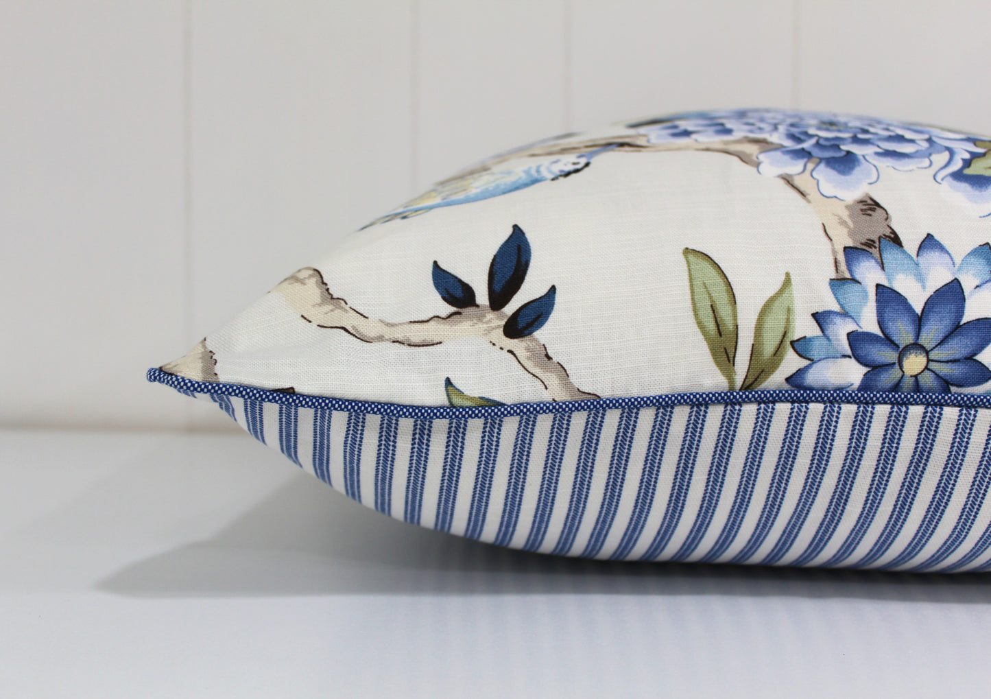 Waverly Mudan Porcelain Blue cushion