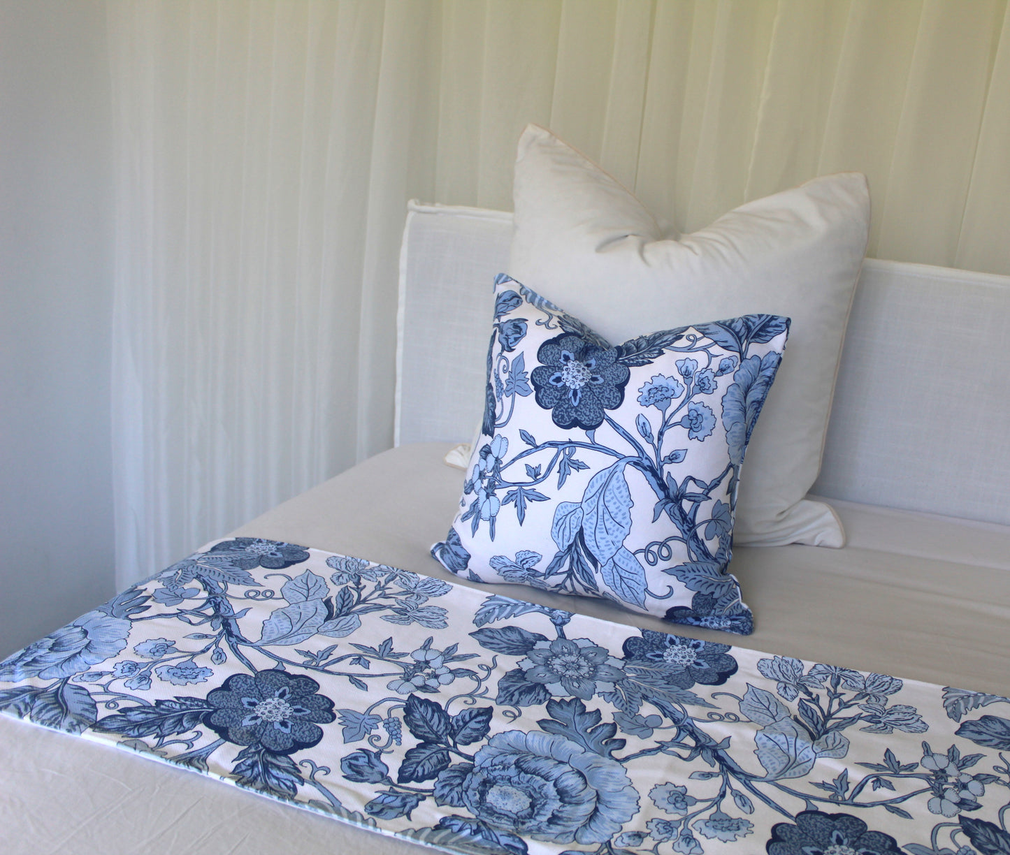Crystal Blossom Bed Runner Single Size