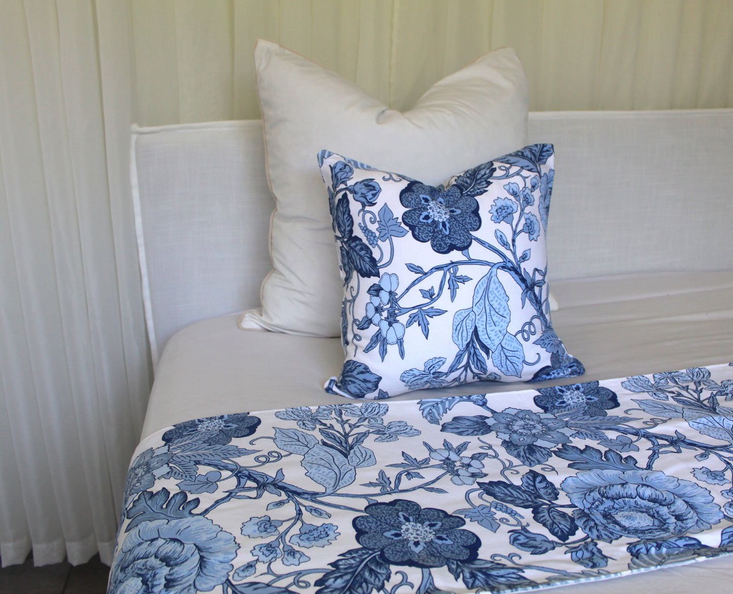 Crystal Blossom Bed Runner Single Size