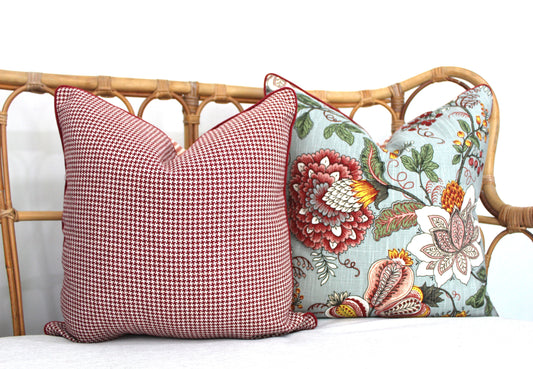 Houndstooth cherry red Cushion Cover