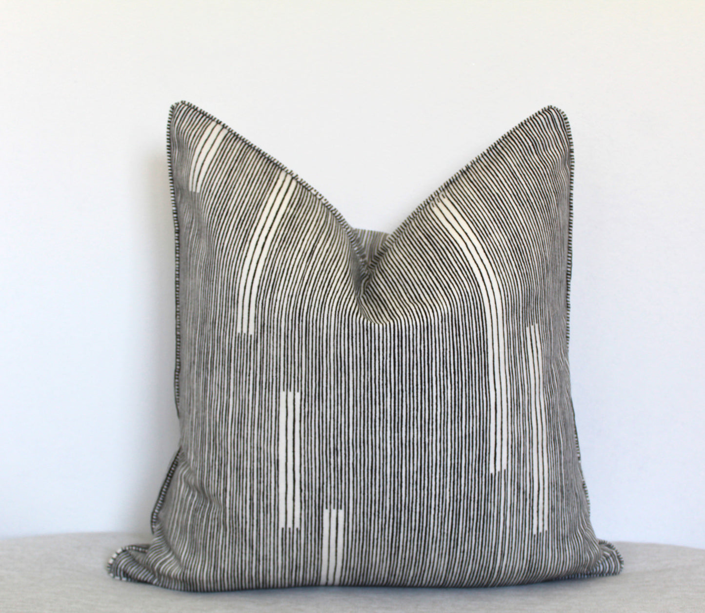 Fayce Tailor Black & White cushion cover