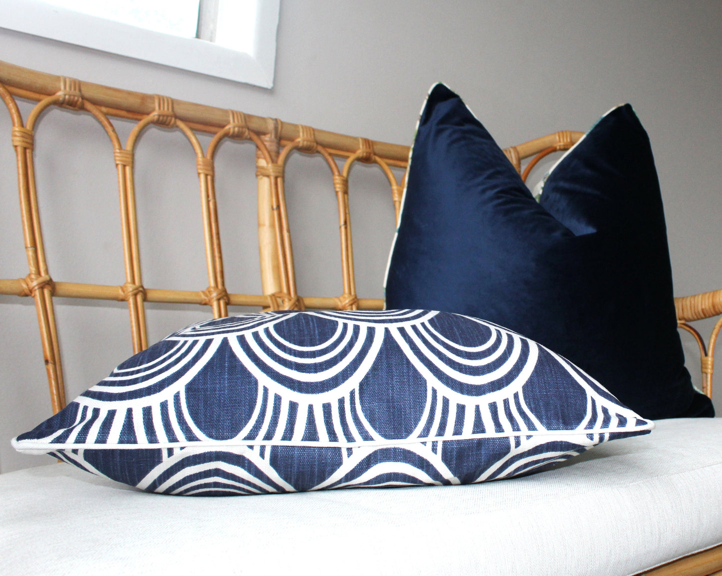 Rotary pattern cushion cover